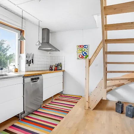 2 Bedroom Lovely In *