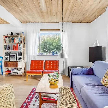 2 Bedroom Lovely In בית נופש