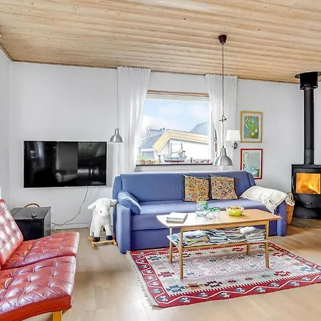 2 Bedroom Lovely In בית נופש *